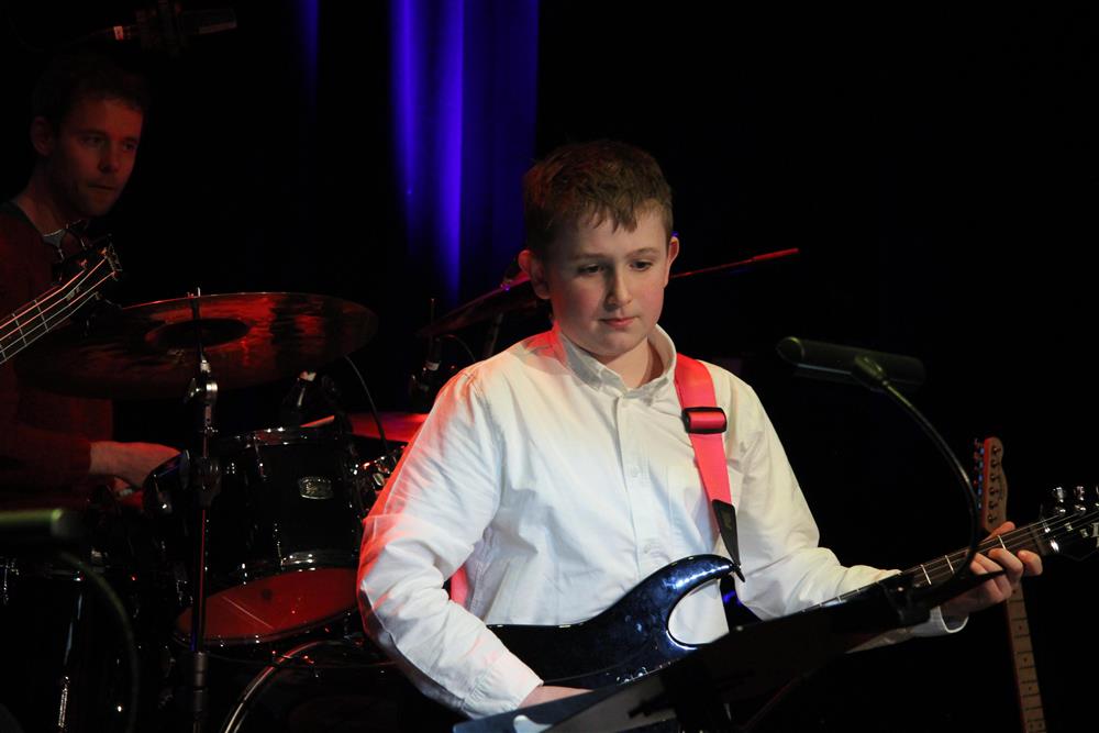 konsert med barn og unge - Klikk for stort bilde